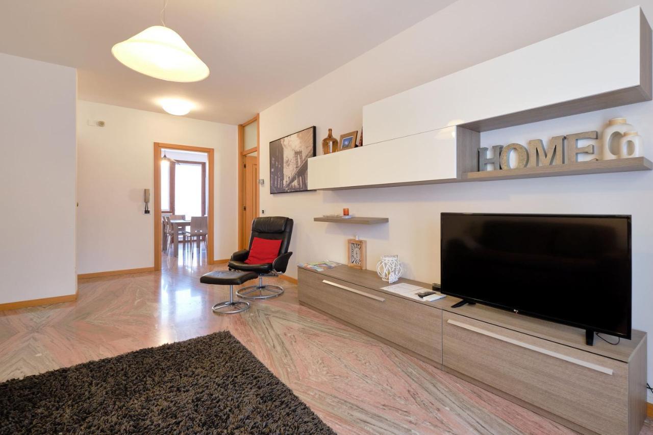 Apartmentsgarda - Gardalux Apartments Garda (Verona) Exterior foto