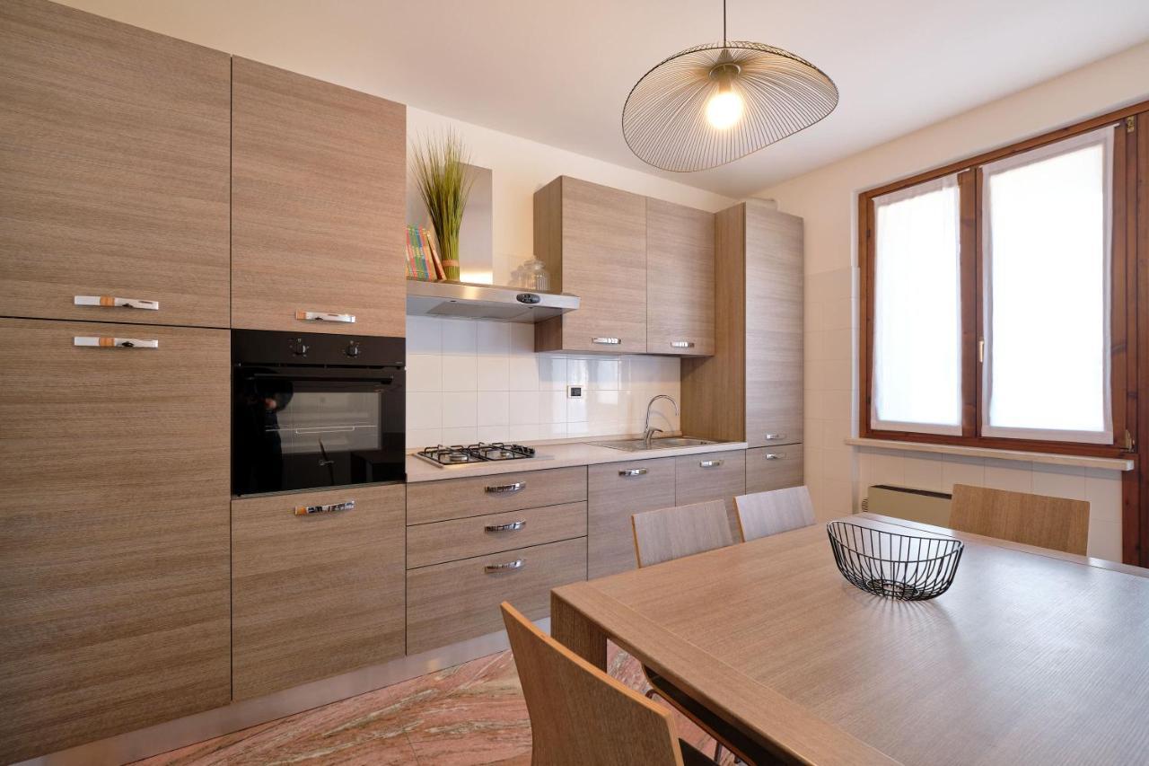 Apartmentsgarda - Gardalux Apartments Garda (Verona) Exterior foto