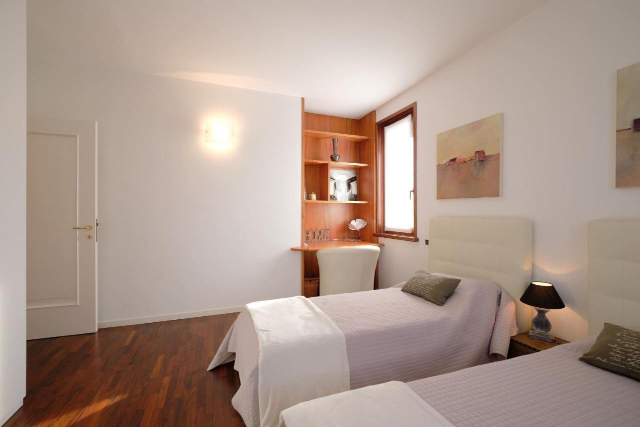 Apartmentsgarda - Gardalux Apartments Garda (Verona) Exterior foto