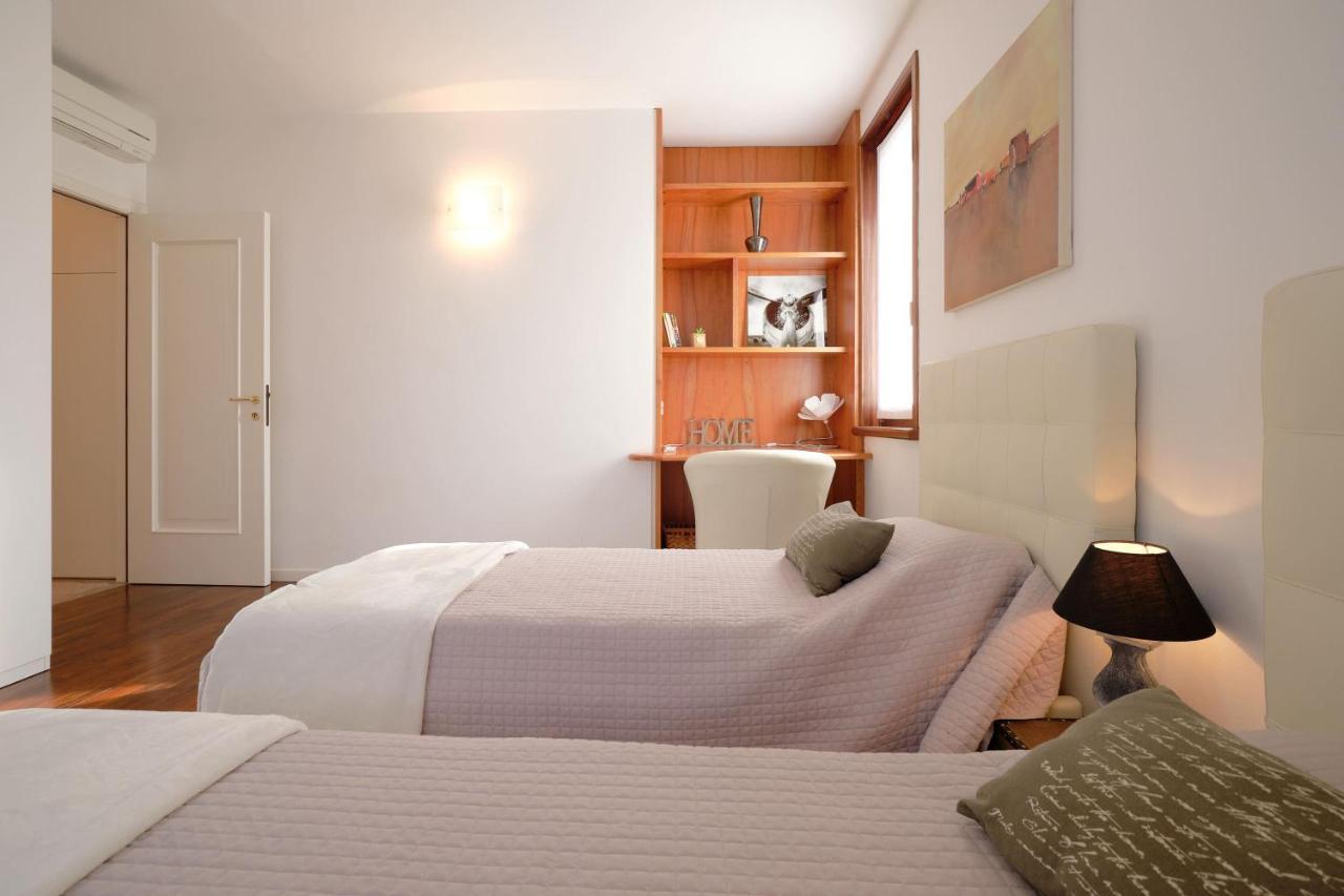 Apartmentsgarda - Gardalux Apartments Garda (Verona) Exterior foto