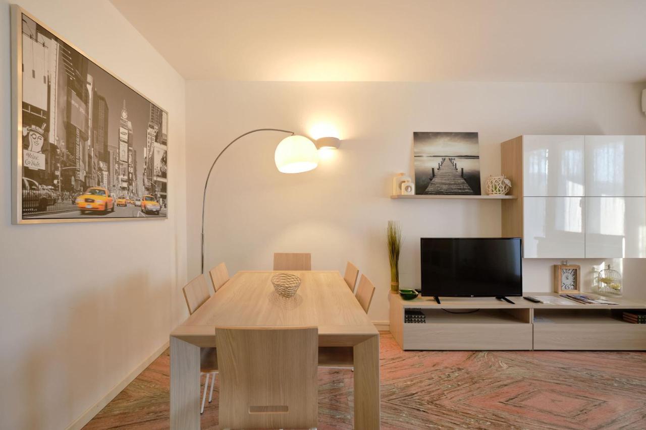 Apartmentsgarda - Gardalux Apartments Garda (Verona) Exterior foto