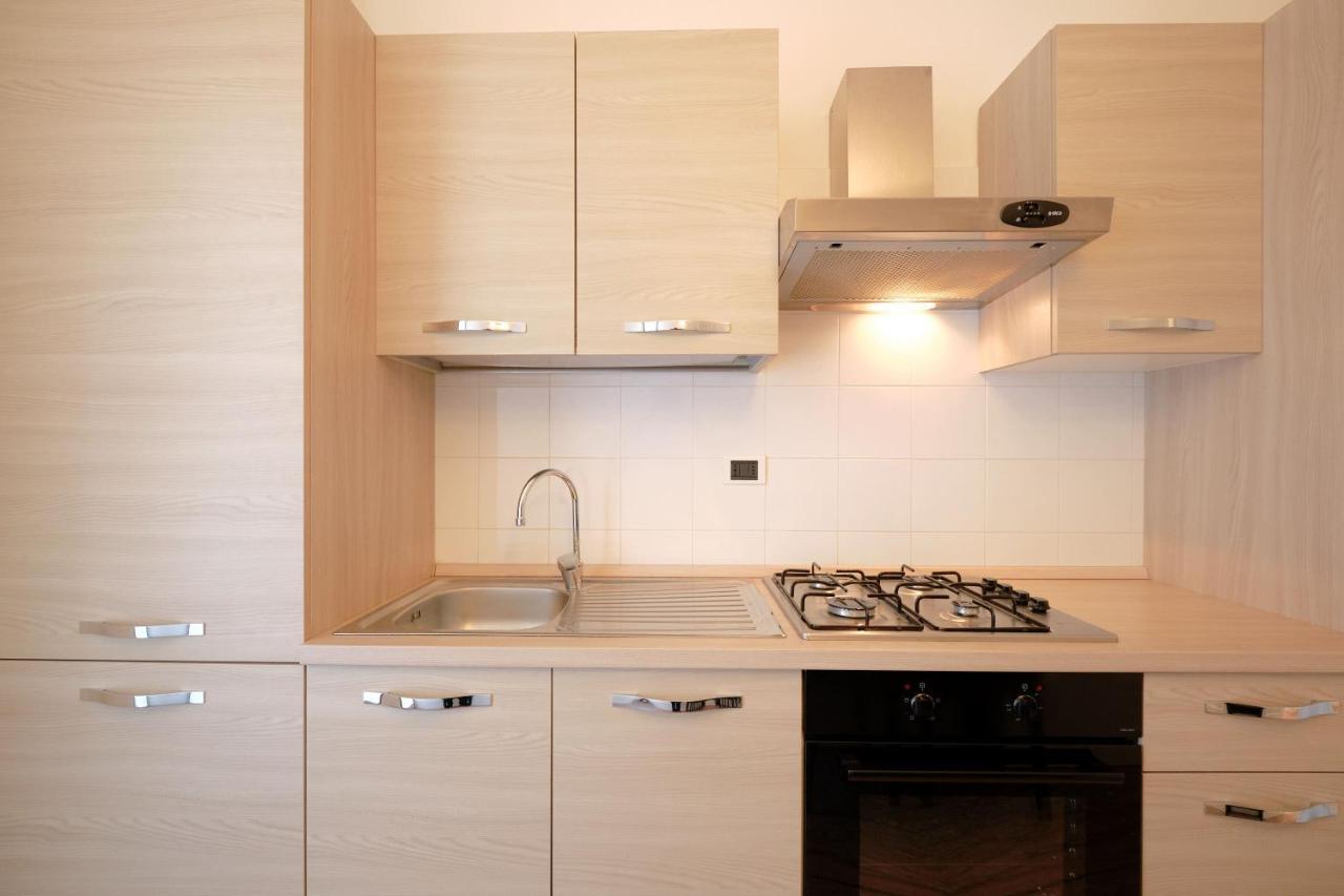 Apartmentsgarda - Gardalux Apartments Garda (Verona) Exterior foto
