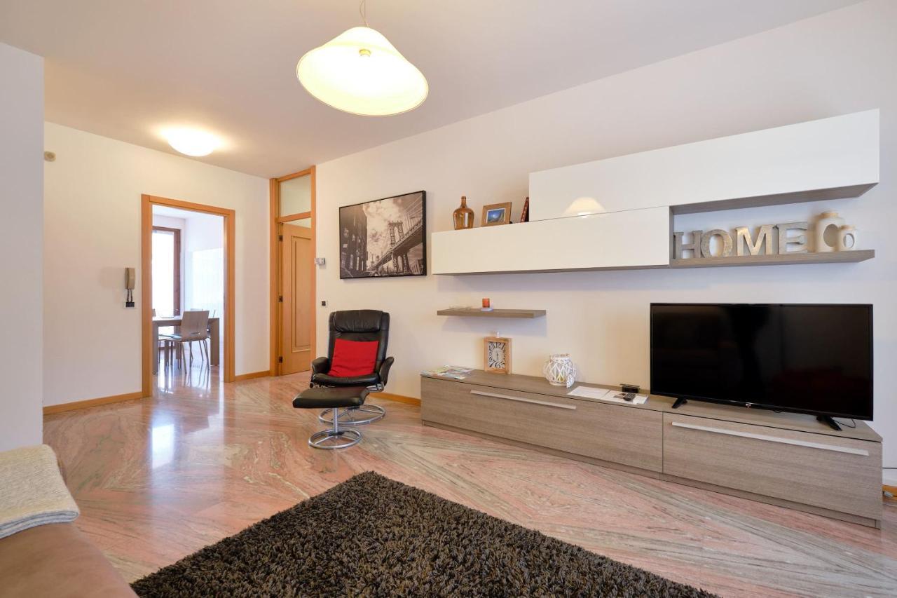 Apartmentsgarda - Gardalux Apartments Garda (Verona) Exterior foto