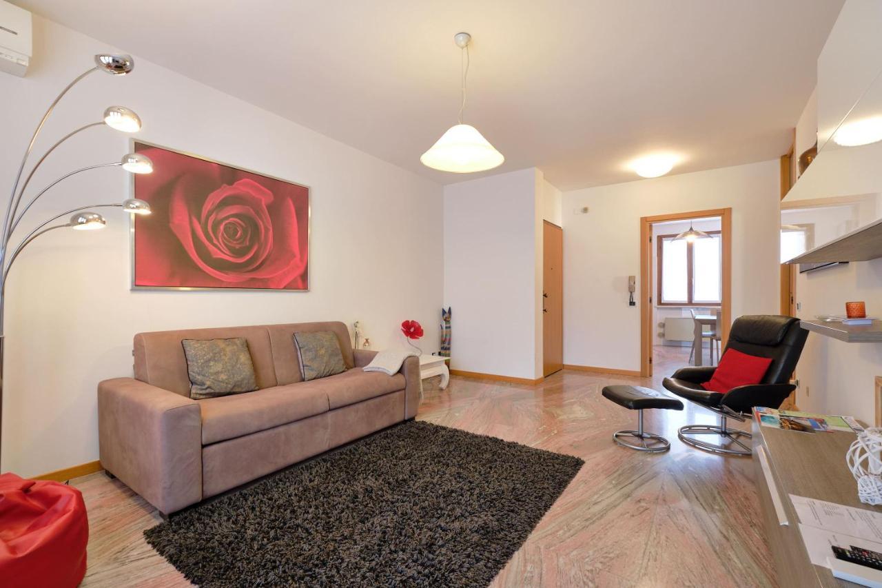 Apartmentsgarda - Gardalux Apartments Garda (Verona) Exterior foto